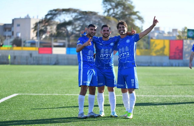 הכובשים :מזרחי.מגל ושמחייב